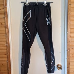 NWOT 2XU Compression Tights